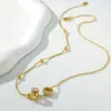 Año del Caballo: La Buena Suerte Llega con el Tiempo Collar de Acero de Titanio Chapado en Oro de 18 Quilates y Cadena para Clavícula Incrustada con Diamantes, Joyería de Diseño de Dos Tonos de Nicho Venta al por Mayor