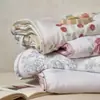 2025 Nuevo Edredón de Verano Enfriador de Lyocell Tencel para Dormir Desnudo Sedoso Edredón de Aire Acondicionado Lavable a Máquina Juego de Edredón Delgado de Cuatro Piezas