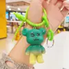 Chaveiro Criativo Fofo de Urso Graffiti Degradê em Resina Pingente de Bolsa de Boneca Cartoon Tendência Legal Pingente Infantil
