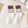 Calcetines de lana Fair Isle retro para mujer, engrosados para abrigar en otoño e invierno, de longitud media hasta la pantorrilla, forrados de felpa, calcetines suaves y cómodos para dormir