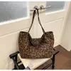 Bolso Tote Grande de Estampado de Leopardo Vintage para Mujer, Nuevo de Otoño 2025, Bolso de Hombro Elegante e Informal para el Trabajo, Bolso de Axila