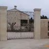 Porta de Ferro Forjado Estilo Europeu, Porta com Artesanato de Flor de Rolagem Forjada, Porta Deslizante de Ferro Pintado com Artesanato de Metal