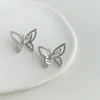 Pendientes Personalizados con Circonita Microincrustada y Agujas Chapadas en Plata, Minimalistas Líquidos de Alta Gama, Colección de Pendientes de Moda Mariposa