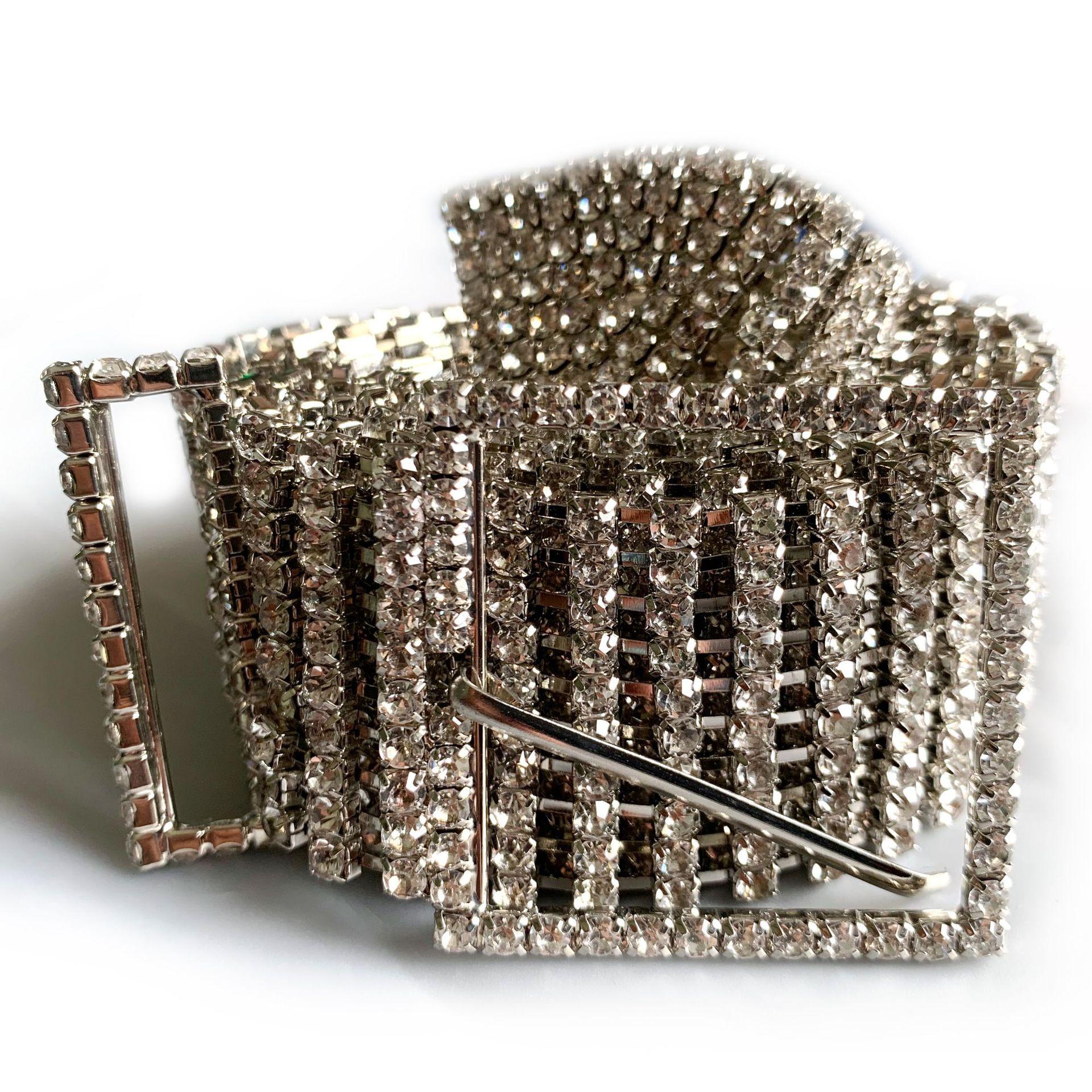 a2ab79d9357fa8f40a80013fb6da44