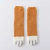 Calcetines de media pantorrilla a rayas con diseño de pata de felino grande que no sueltan pelusa para mujer, Calcetines cálidos de piso para el hogar de Otoño e Invierno, Calcetines de dormir de forro polar de coral al por mayor