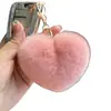 Lindo llavero de coche con forma de corazón de pelo de nutria, bola de felpa de moda, charm de mochila con forma de corazón, regalo