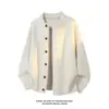Outono 2026 Novo Estilo Estilo Hong Kong Base Branca Estilo Old Money Suéter Solto Ombro Caído Cardigan de Tricô Suéter de Mangas Longas Masculino Casaco