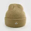 Gorros de Invierno de Punto Transfronterizos para Hombres y Mujeres, Versátiles Gorros de Lana Estilo Coreano, Transpirables y Amigables con la Piel, Modernos y con Estilo, Muchos en Stock