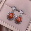 Pendientes Rojos del Sur Plata s925 Incrustada Retro Plata Pendientes Cortos Exquisitos Moda para Viajar Simples Joyería para Orejas de Mujer Rojo del Sur