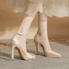 Jin Gang YY10501 Sapatos de Salto Alto Vazados 2025 Novo Verão Bico Quadrado Moda Salto Grosso Sandálias Versáteis para Mulheres