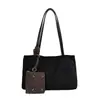 Bolso de mano nuevo para mujer, gran capacidad, versátil para el uso diario, de alta gama, adecuado para ir al trabajo, hecho de gamuza, bolso de hombro, bolso tote, diseño de nicho