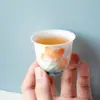 Taza de Té de Cerámica con Flor de Hibisco y Mariposa Pintada a Mano Pequeño Juego de Té Kung Fu Taza de Té para el Hogar Taza Individual Delgada