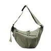 Bolso de tela casual versátil y ligero, nicho, para mujer, modelo nuevo 2026, bolso cruzado para el trabajo, bolso casual de hombro o axila tipo dumpling