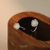 Pendientes de Aro con Flor de Rosa Sinfónica para Mujer Plata de Ley S999 Estilo Bosque Pequeños Frescos Lujosos Accesibles Versátiles Pendientes de Plata Pura Pendientes Dulces