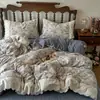 Outono e Inverno Algodão Linho Espessado Renda Francesa Gaze de Camada Dupla Linho Cru Conjunto de Quatro Peças para Cama Estilo Retrô Capa de Edredom Estilo para Todas as Estações