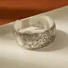 Estilo Étnico Retrô Pulseira Aberta de Prata Miao Imitação Pulseira Larga Esculpida Novo Estilo Antigo Chinoiserie Pulseira de Prata Imitação Feita à Mão para Mulheres