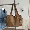 Bolsa tote de veludo cotelê para mulheres, grande capacidade, novo estilo verão 2026, bolsa de ombro moderna e casual, adequada para o trabalho