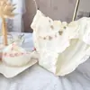Suministro a Largo Plazo de Ropa Interior Triangular Linda para Mujer Estilo Japonés Fresca Estampada Multicolor de Seda de Leche Bordada de Princesa