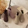 Botas Birkenstock retro de lunares estilo coreano para niños, nueva colección otoño 2026, botas individuales, botines cortos para niñas, botas tipo Martin modernas y sencillas
