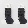 Calcetines Finos Sin Costuras de Media Pantorrilla para Primavera y Verano en Negro, Blanco y Gris Estilo Miu, Combinados con Calcetines con Pinzas para Protección Solar para un Efecto Adelgazante para Mujer