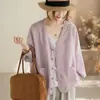 Estilo Nuevo Verano 2026: Atuendo Artístico y Sencillo con Cárdigan de Ramio, Combinado con Camisa Protectora Solar de Algodón y Lino, a la Moda, de Corte Amplio y Adelgazante