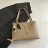 Bolsa de Mão Grande de Cor Contrastante Retrô para Mulheres 2026 Nova Bolsa Tote de Nicho para o Dia a Dia Fashionável e Versátil Bolsa de Ombro