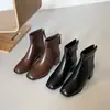 Botines de tobillo de moda estilo coreano para mujer, otoño 2026, puntera cuadrada, tacón grueso, versátiles, ajuste ceñido, botines de moda para mujer petite.