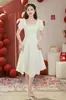 Vestido Blanco para Mujer, Nuevo Estilo Verano 2026, Vestido de Noche Francés con Cuello Cuadrado, Efecto Adelgazante, Vestido Blanco Pequeño para Registro de Matrimonio, Vestido de Dama de Honor