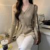 Buena tela 2024 otoño e invierno camisa básica de cuello en V con hebilla oblicua cárdigan suéter abrigo asimétrico explosiones