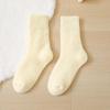 Meias de caxemira meias femininas de outono e inverno de comprimento médio de panturrilha forradas de lã de pelúcia espessa longa meias de confinamento chão dormir meias super grossas