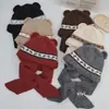 Conjunto de Gorro y Bufanda Tejidos Vintage para Mujer, Otoño e Invierno, Adelgazante de Rostro, Gorro Pullover Versátil, Engrosado para Calidez, Protección para las Orejas, Gorro de Lana