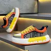 Zapatos para Hombre de Marca Europea de Moda, Lujo Ligero, Zapatillas Deportivas Bordadas de Estilo Étnico para Primavera y Otoño, Zapatos de Padre Gruesos para Aumentar la Altura