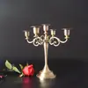 Mesa de comedor tipo barra vintage de cobre dorado y plateado estilo europeo Portavelas creativo de metal Adornos románticos para bodas Portavelas simple de cinco brazos