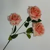 Rosa Fresca Simulada de 3 Cabeças Fundo para Salão de Casamento Decoração Suave Rosas Hotel Casa Flores de Mesa Em Estoque Florais