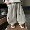 Ropa de Primavera y Otoño para Niños Niños Jeans Rasgados Estilo Coreano Pantalones Casuales Sueltos Atractivos para Niños Pantalones de Bebé Comercio Exterior