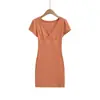 Produto Novo de Verão Sexy: Vestido Bodycon Justo de Manga Curta com Decote V, Valorizador e Apertado para um Look de Garota Sensual
