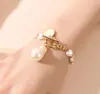 Collar de Perlas en Forma de Corazón con Cierre Ot Conjunto de Colgante de Perla Irregular Barroca Cadena Corta para Clavícula de Moda de Lujo Ligero