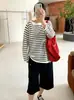 Top de punto a rayas holgado de un solo hombro para mujer talla grande Mujer 2026 Otoño Diseño talla grande Top con cordón