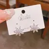 Novo Design 2025 Qualidade Exquisite Flor de Sete Pétalas Brincos de Zircônia High-End Elegante Versátil Brincos de Agulha de Prata