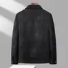 Chaqueta de plumón para hombre 2026 Otoño/Invierno Cuello camisero Estilo ropa de trabajo Estándar Nacional 90% plumón Ligera Chaqueta de plumón de negocios para hombres jóvenes y de mediana edad Moderna