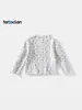 Camiseta de Manga Longa para Meninas Outono 2026 Novo Estilo Gola de Renda Infantil Camada Base Floral Bebê Top Versátil Primavera Outono