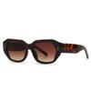 Gafas de sol con remaches transfronterizos de comercio exterior con forma de ojo de gato para mujer, gafas de sol con encanto retro moderno para fotografía callejera europea y americana 2842
