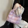 Bolsa Xadrez Moderna Transfronteiriça Feminina 2025 Primavera Nova Grande Capacidade Lazer Trabalho Tote Bag Artística Bolsa de Axila