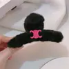 Grampo de Pelúcia Retrô Outono e Inverno feminino de alta qualidade novo moderno para a parte de trás da cabeça grampo tubarão online grampo de cabelo peludo acessórios de cabelo