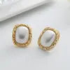 Pendientes de Botón Geométricos Retro de ABS con Perlas de Imitación, Pendientes Metálicos de Alta Gama para Mujer, Pendientes Sencillos y Versátiles para el Día a Día con Estilo Elegante