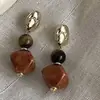 Pendientes de Cerámica Estilo Hong Kong con Piedra Irregular Ojo de Tigre Pendientes Elegantes de Lujo Ligero Retro Pendientes Estilo Francés Color Café