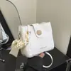 Bolso Cubo Pequeño Versátil de Moda para Mujer 2025 Nuevo Celebridad de Internet Color Bloque Fresco Bolso de Mano Bolso Cruzado