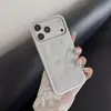 Estilo INS corazón acolchado 3D aplicable a funda de teléfono iPhone 17pro max 17pro cobertura total 15/14/16p