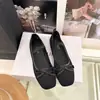 Sapatos Femininos de Verão 2026 Plus Size Transfronteiriços Sandálias Respiráveis de Malha Vazada Sapato Mary Jane de Rede com Laço Plano