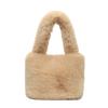 Bolsa de pelúcia bolsa feminina 2024 nova bolsa de outono e inverno de alta qualidade grossa Mao bolsa balde bolsa cor sólida multicolorida cross-border